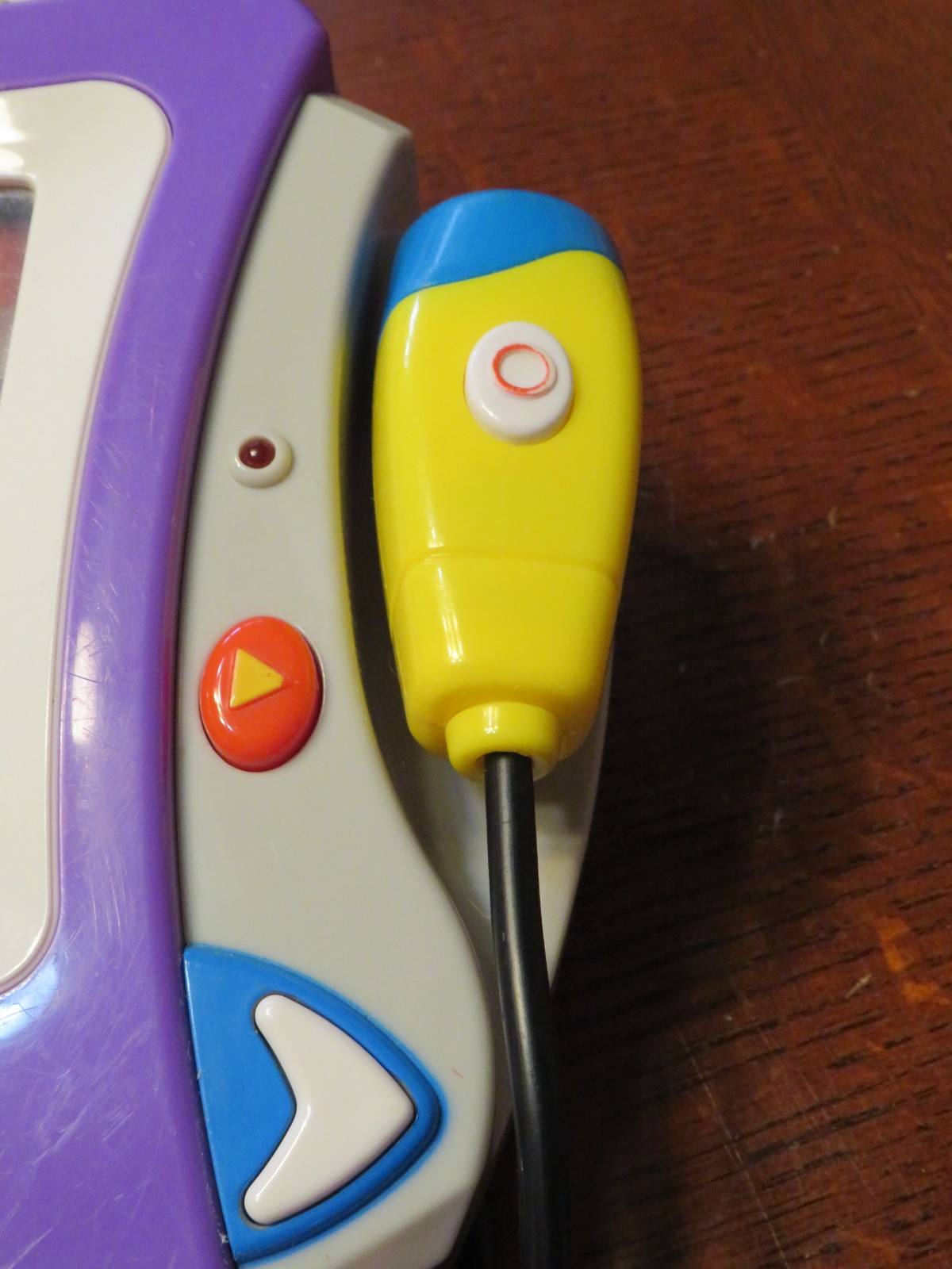 Mattel LEARN THROUGH MUSIC PLUS & 6 Cartridges DORA, BARNEY, SESAME STREET *READ