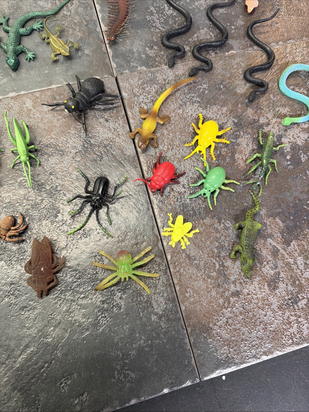 Lot of 54 Vintage/Modern Reptiles Insects Figures Toys Plastic Rubber