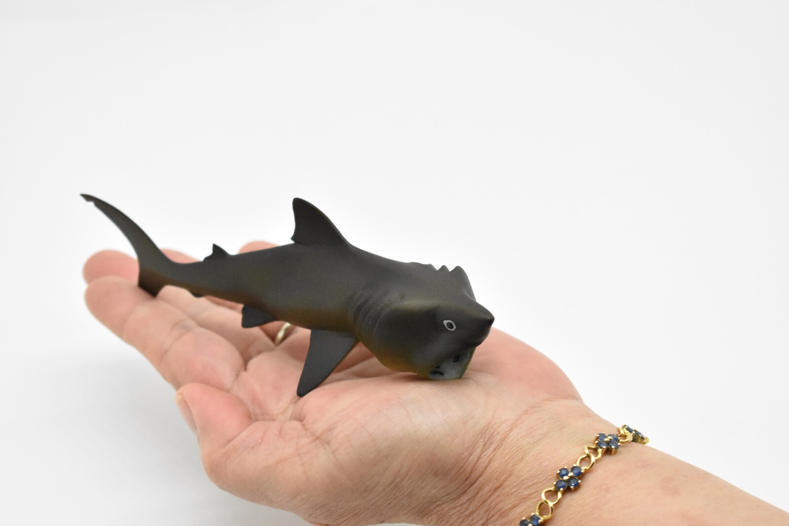 Basking Shark, Museum Quality Plastic Toy Figurine Model 5.5″ F1773 B97