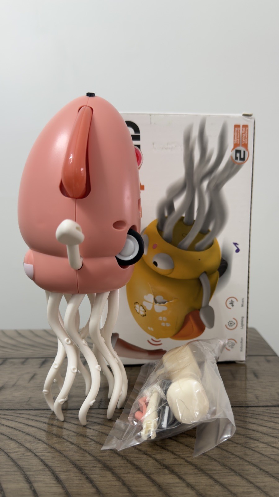 Squid Toys PINK Electric Dancing Squid, Automatic Obstacle Avoidance Sensor Toy