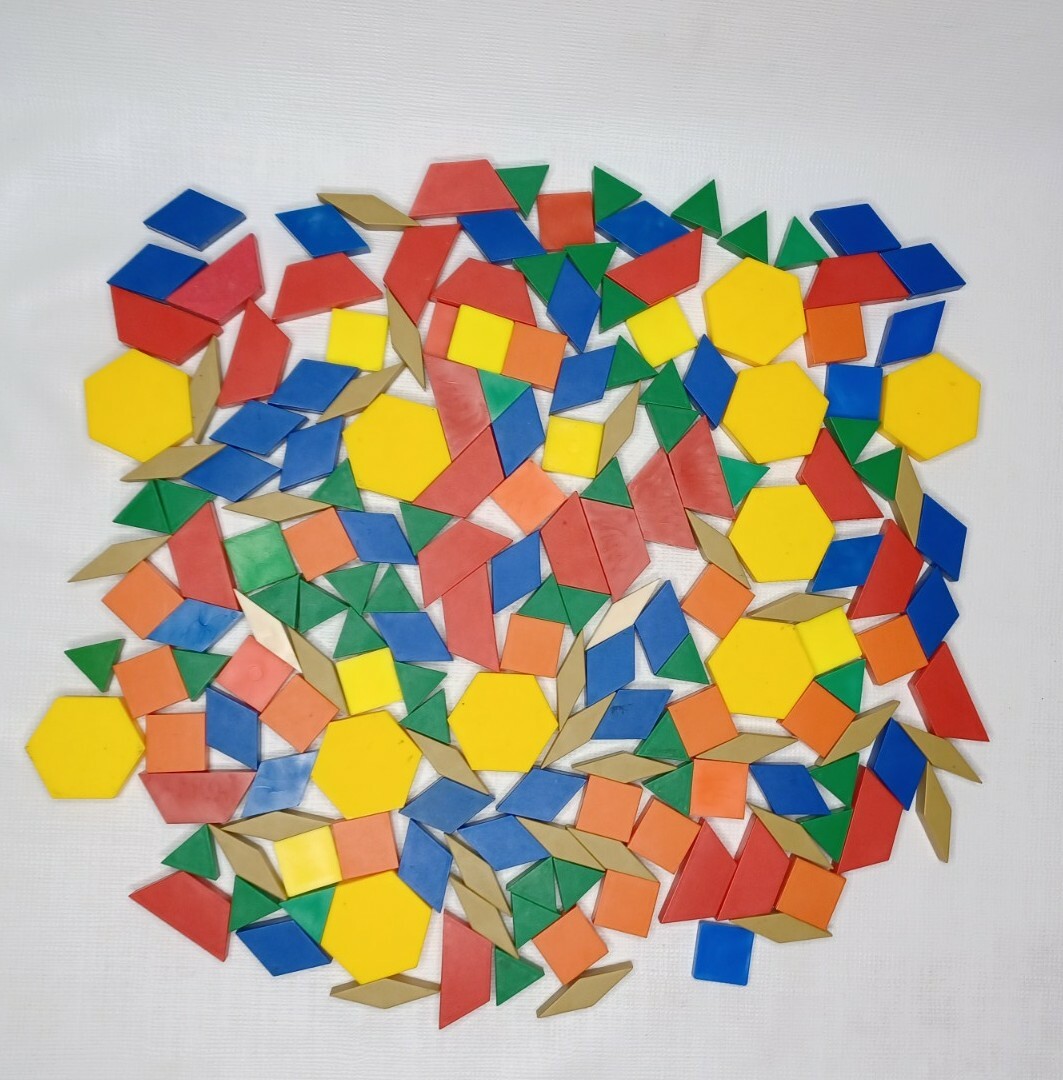 Plastic Geometric Flat Block Lot Of 180 Colorful Shapes Blocks Manipulatives