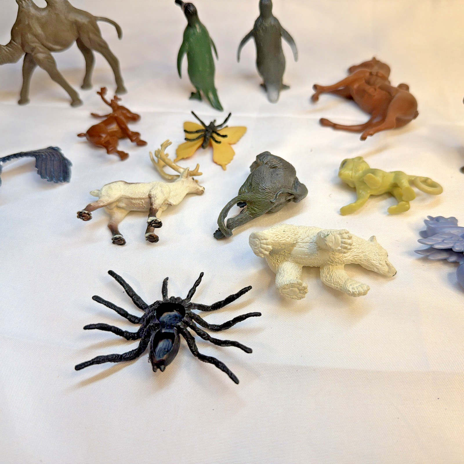 Lot Of 14 Assorted Plastic Diorama or Educational Toy Animals
