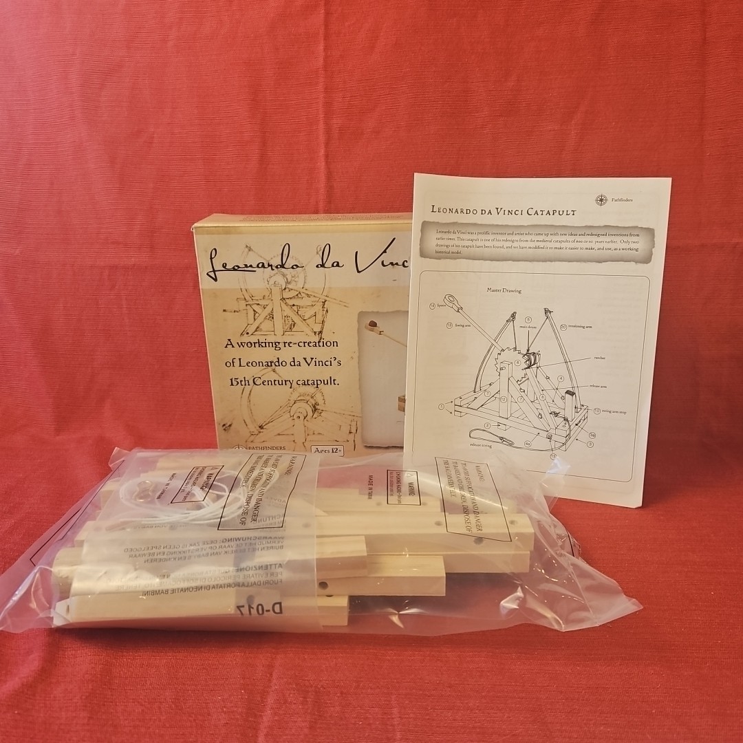 Leonardo da Vinci Catapult Wooden Model Kit Age 12+ Pathfinders NEW Open Box (D