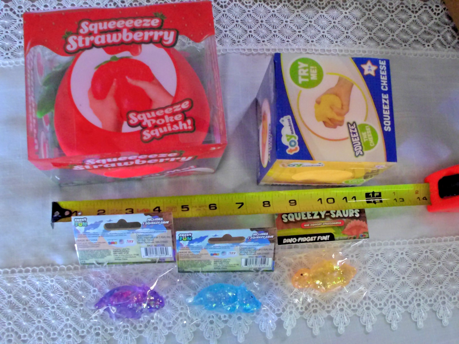 Sunny Days Jumbo Squeezy Strawberry, Toymendous CHEESE Squishy 3 SQUEEZY-SAURS