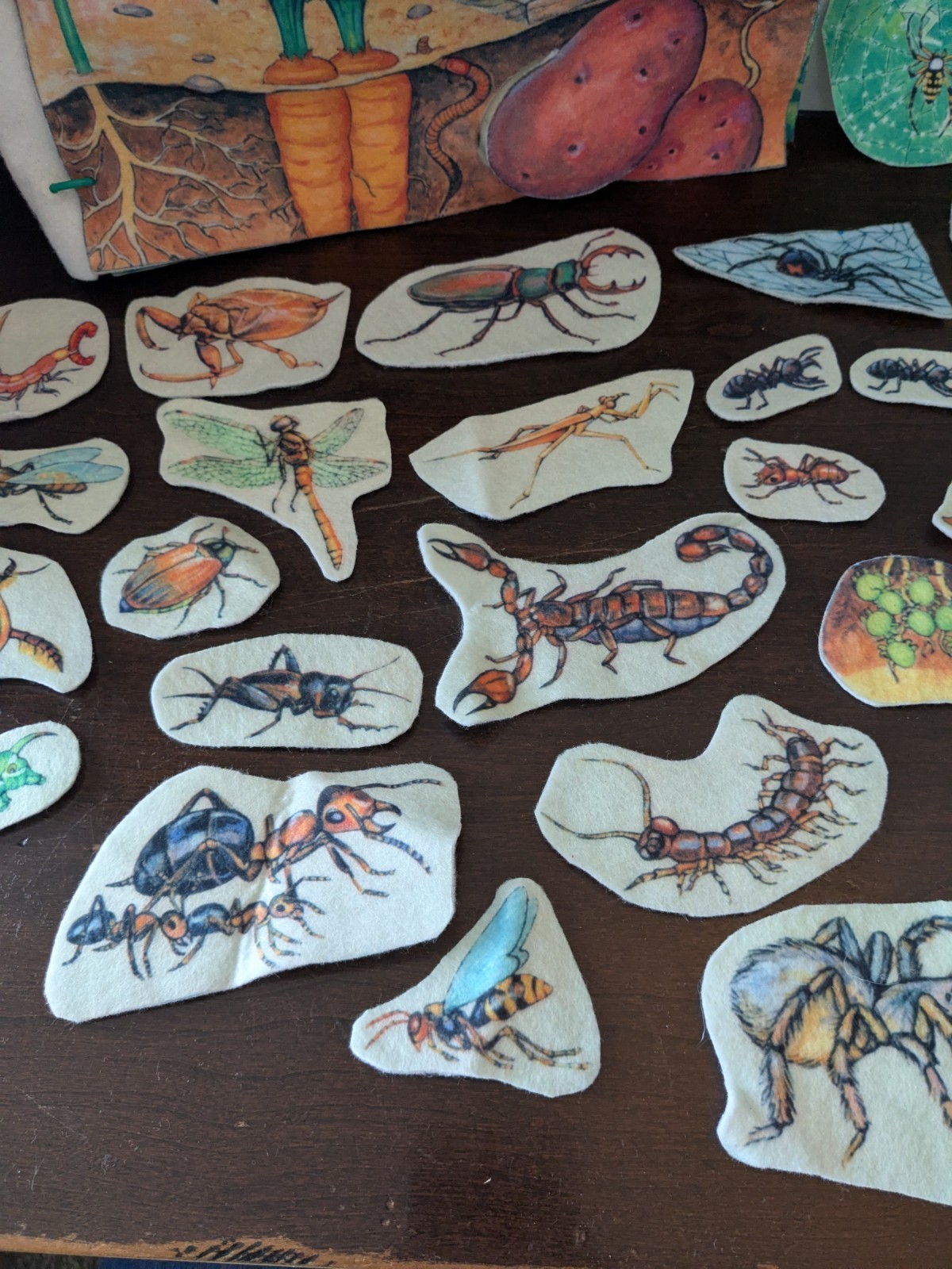 The Story Teller Felt Book W/ 37 Cutouts Bugs Garden Insects Ant Quiet Activity