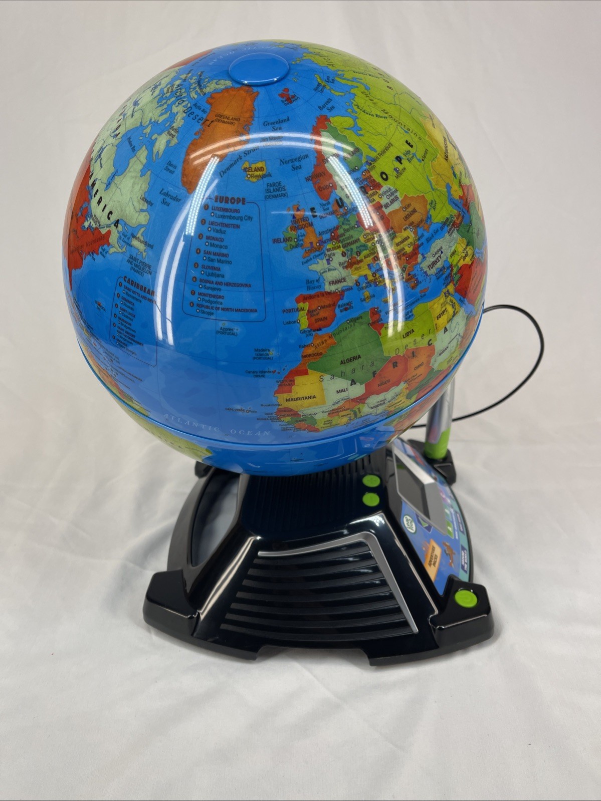 LeapFrog Magic Adventures Globe w/ LCD Video Screen & Animation