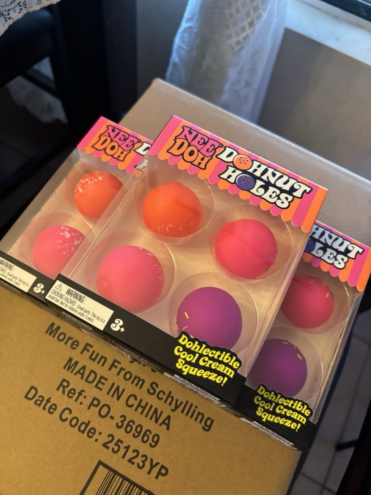 🔥VIRAL & NEW! Schylling NeeDoh Teenie Donut Holes 4 Pack NEE DOH 100% AUTHENTIC