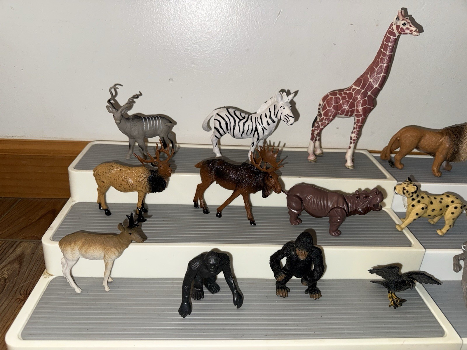 Lot Of 20 Plastic Safari Jungle Zoo Animal Toy Figures By Schleich Safari Etc