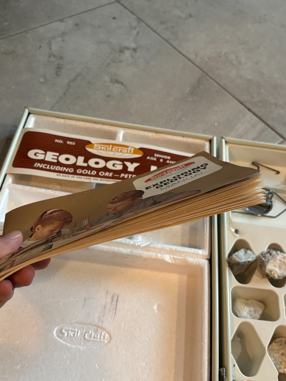 Vintage 60s Skilcraft Geology Lab Student Science Kit Rock Mineral Samples Box