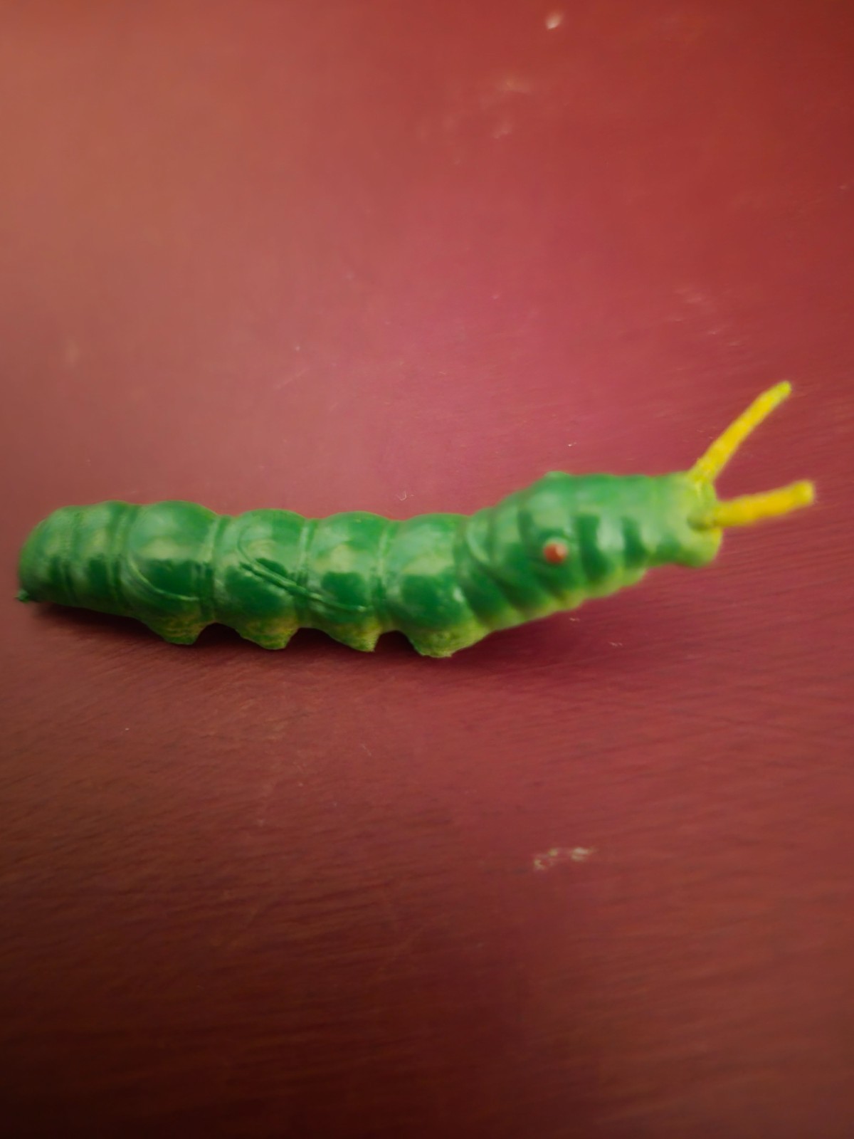 Green Tomato Hornworm Larvae Plastic 2.5 inches