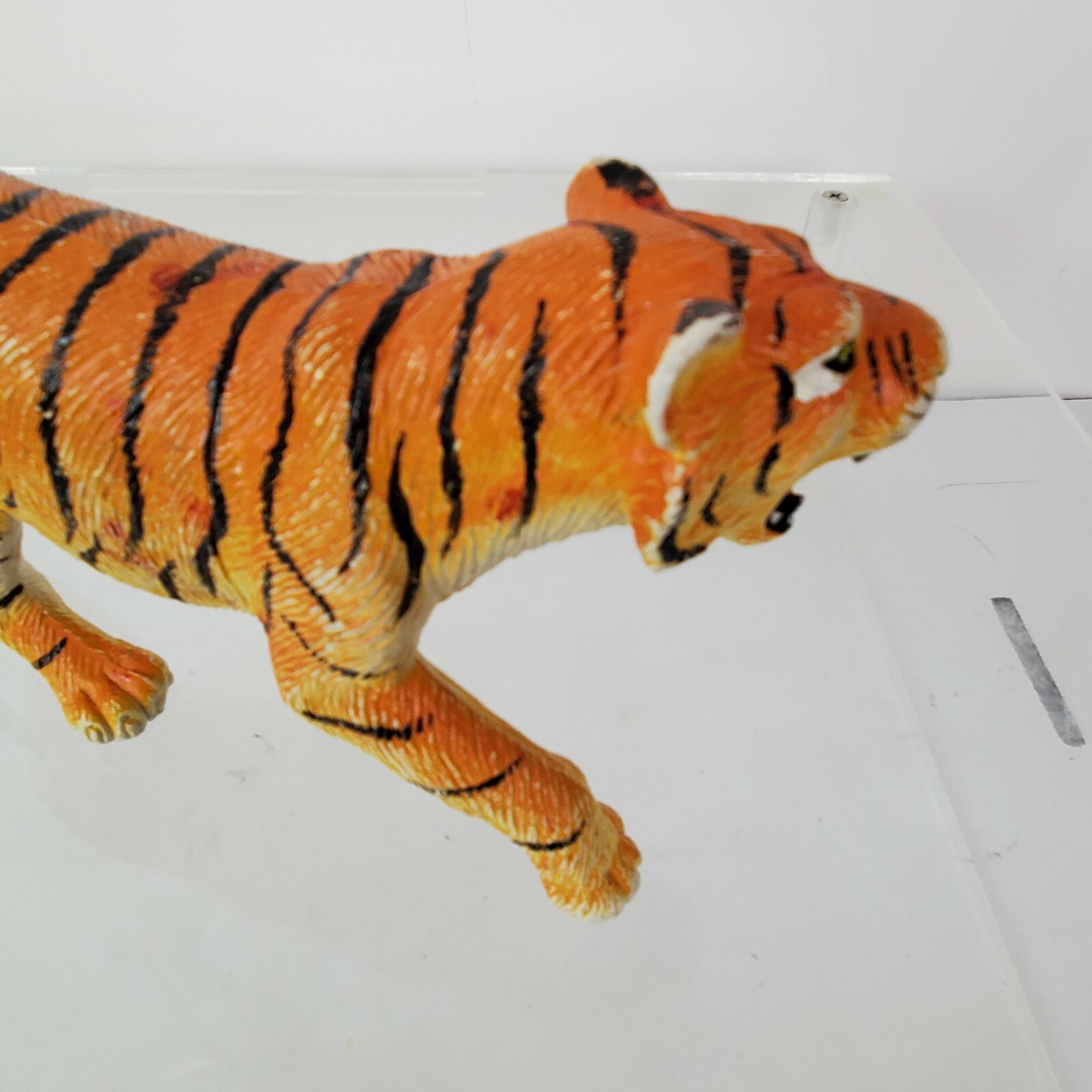 Vintage 1987 Siberian Tiger Wild Animal Toy Educational Model GUC