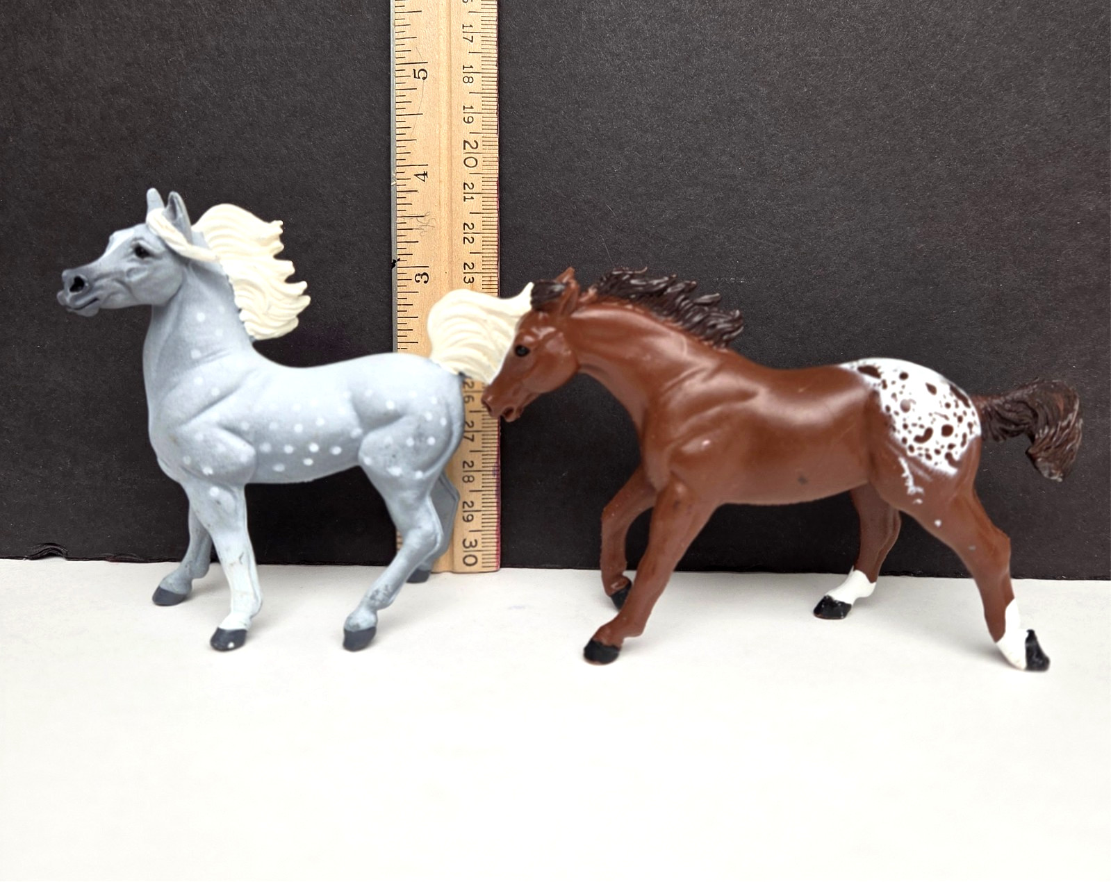 Vintage SAFARI LTD. Hard Plastic PVC Toy Horses Foal Arabian Lot of 6 – 1997