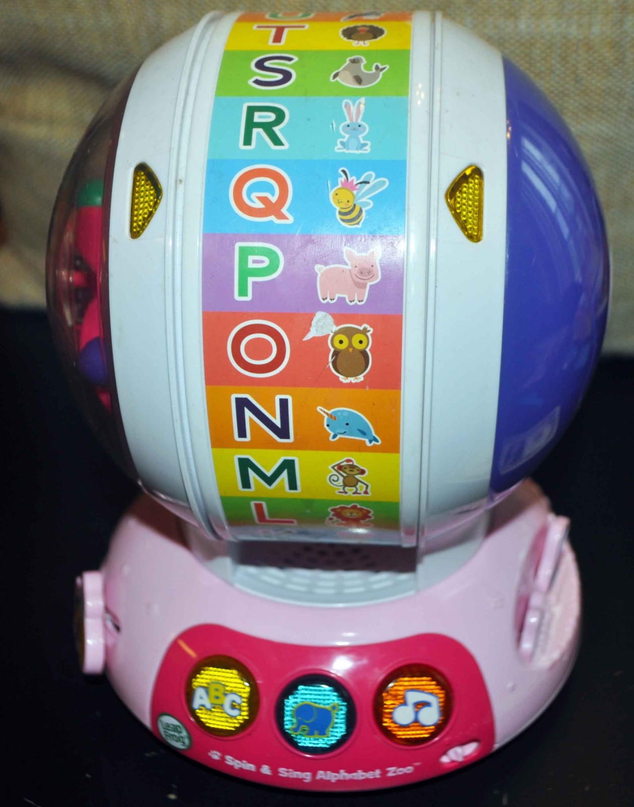 LeapFrog Sing And Spin Alphabet Zoo – Letter, Animal and Music Learning Modes