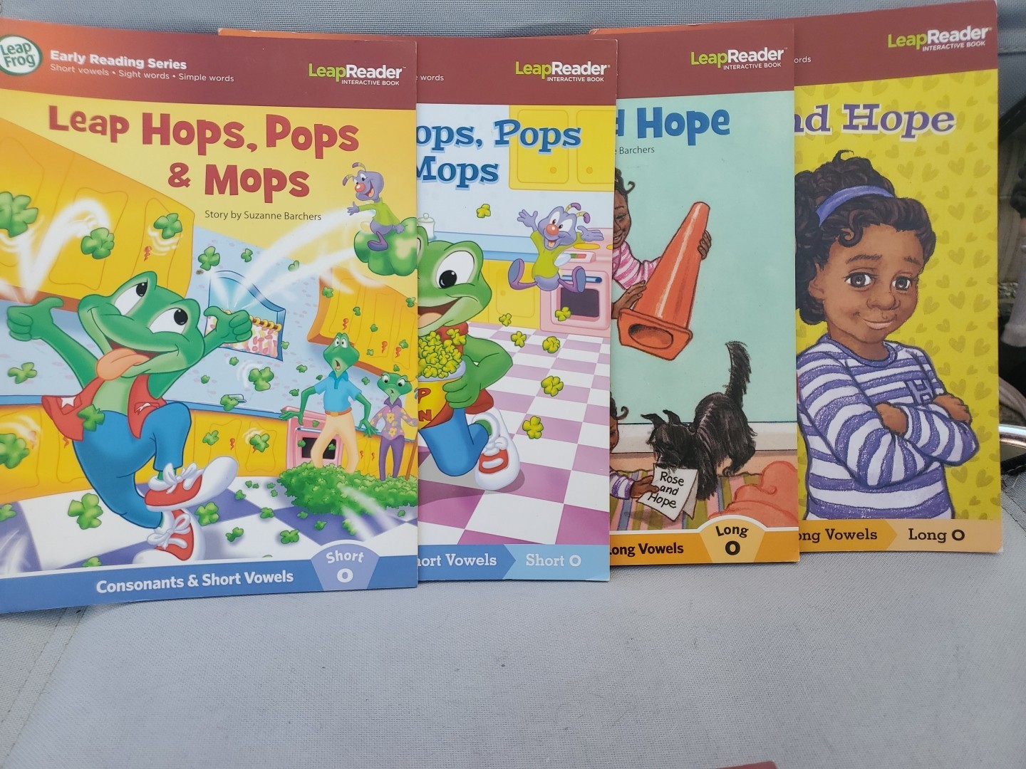 Lot of 17 Leap Frog Leap Reader Early Reading Series Interactive Books VOWELS
