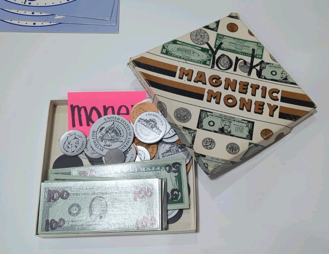 Lot of 15 Manipulatives – Money And Time -Home School/Math Class – Life Skills