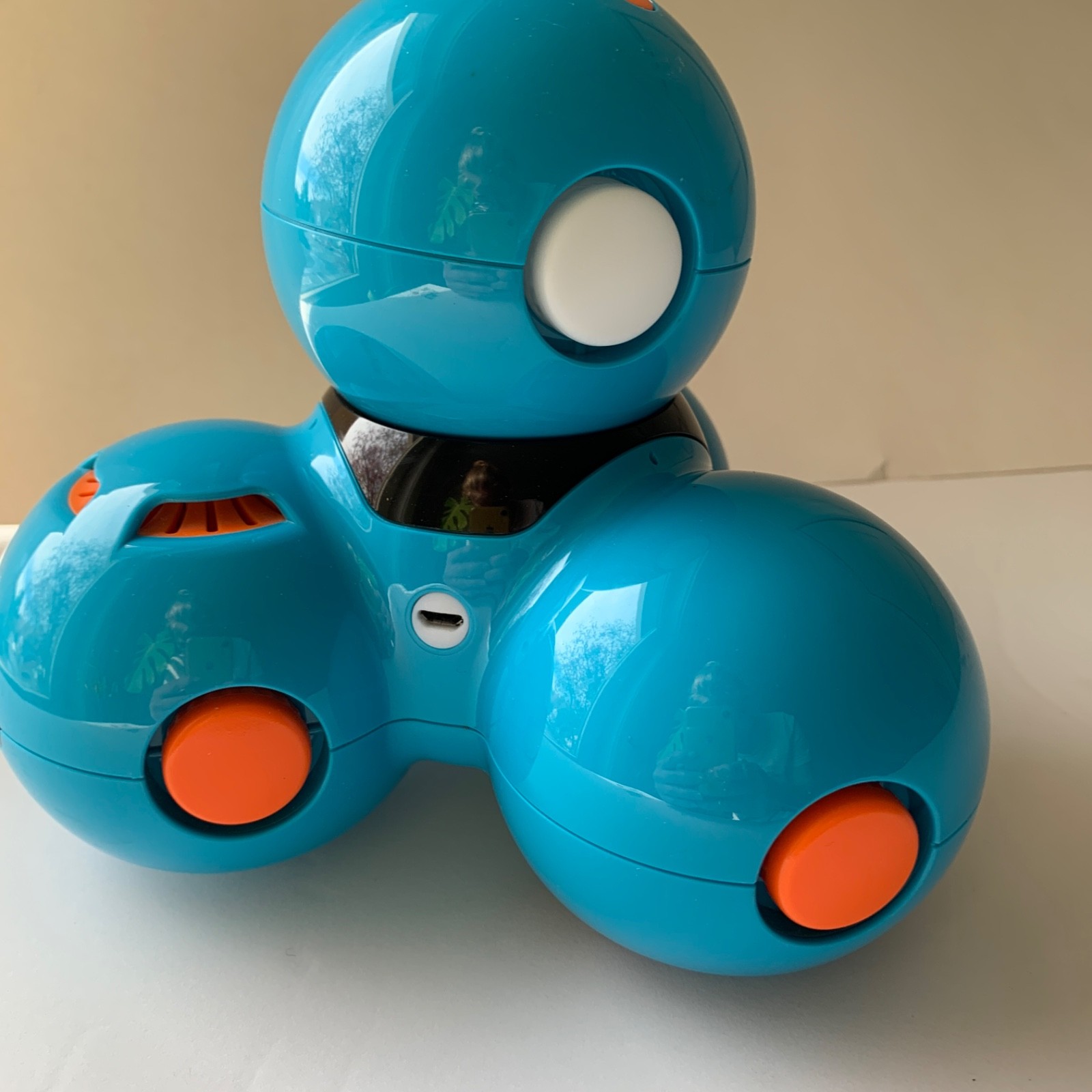 Wonder Workshop DA01 Dash Robot w Cable Kids Coding Educational Toy Bots STEM