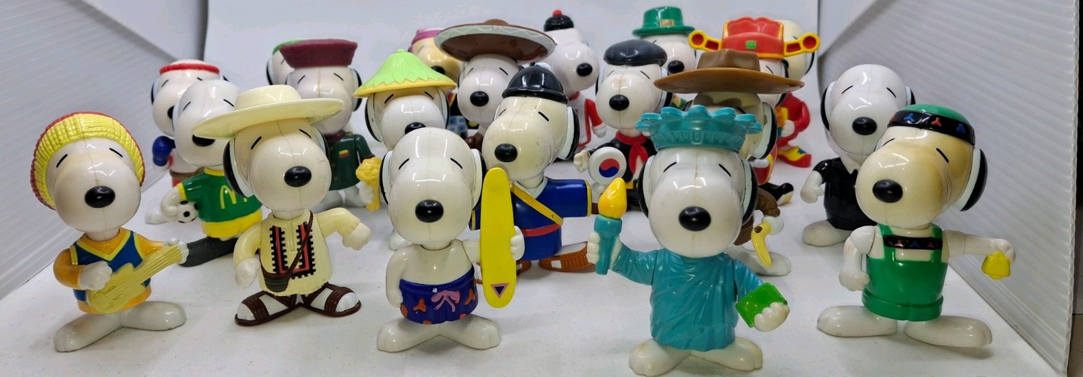 20X Vintage McDonald’s Snoopy Figurines Happy Meal Collectables Peanuts