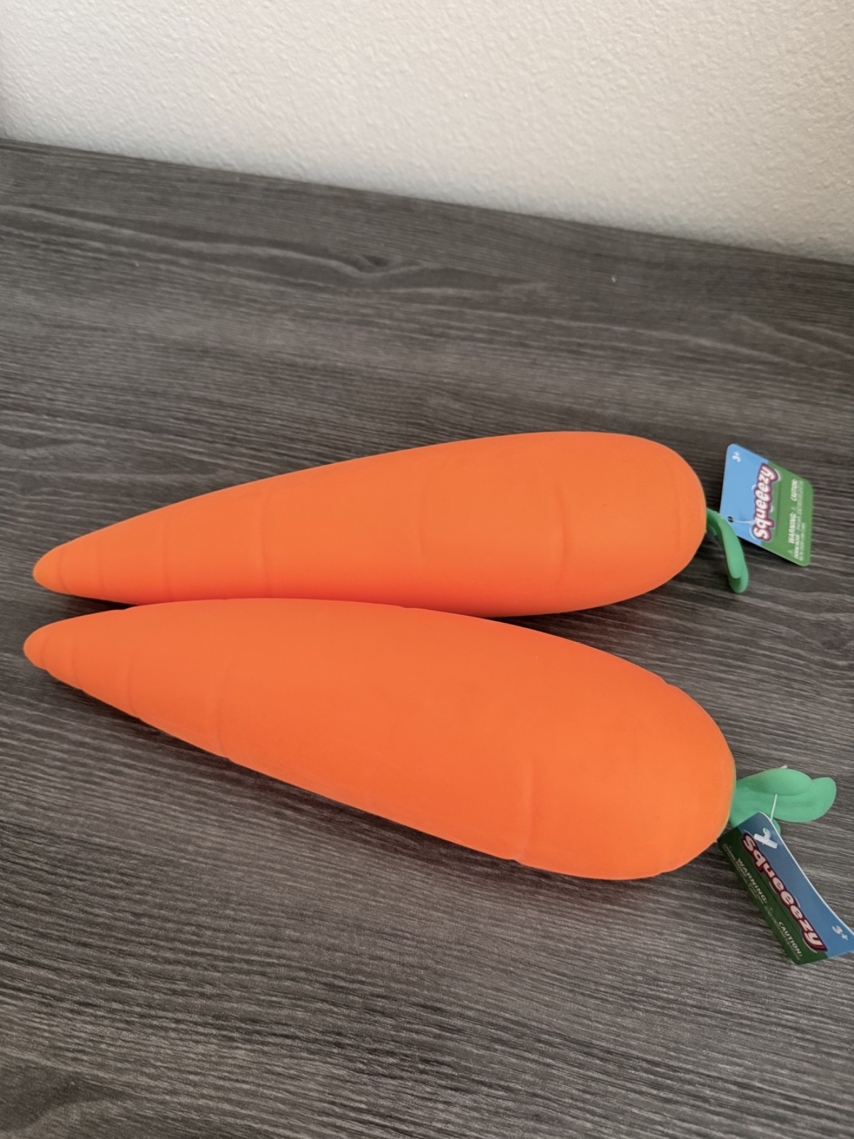 Sunny Days Squeezy 2pk – 1 Carrot & 1 Banana TikTok Viral Sensory Squeeze Toy
