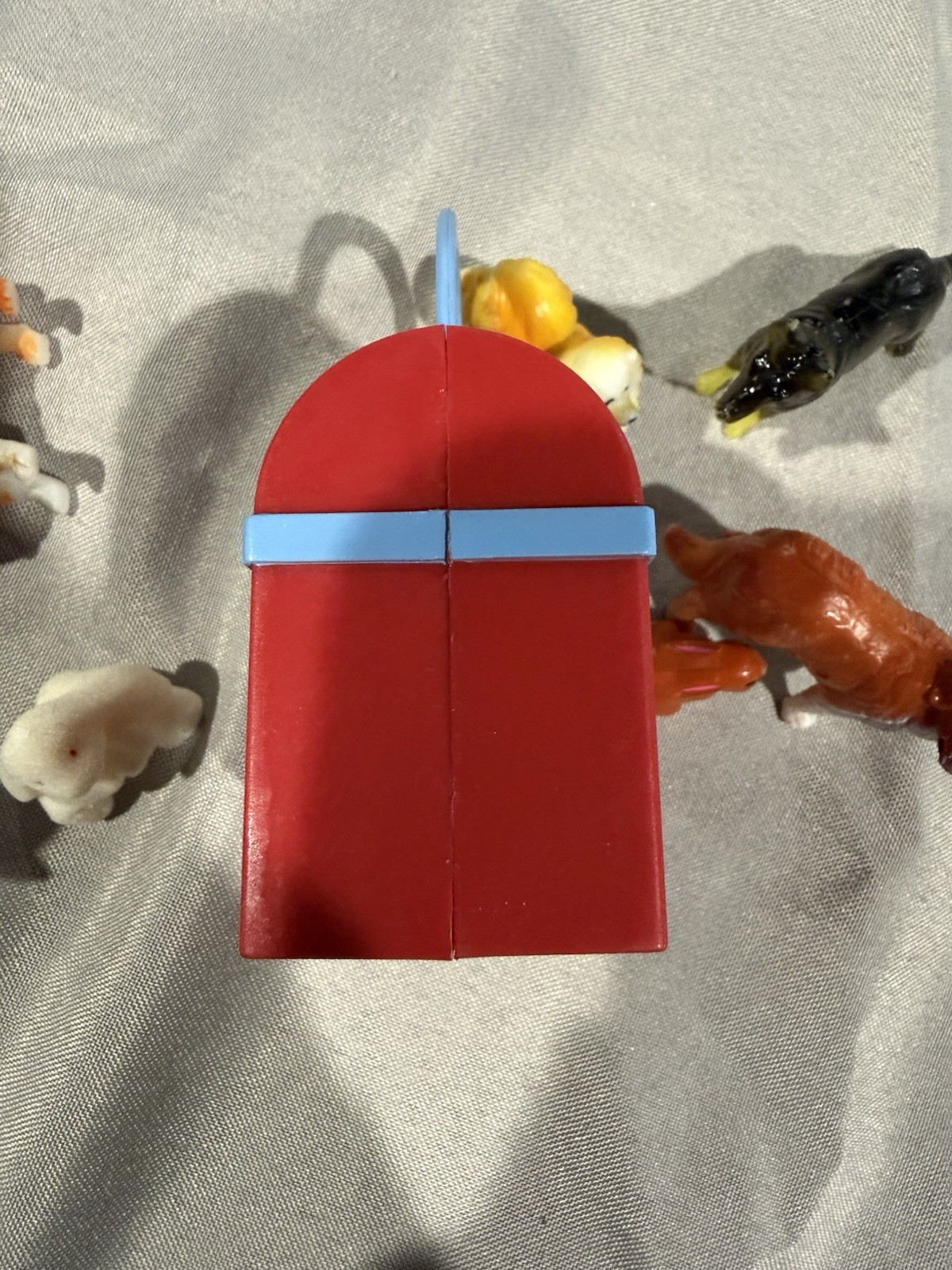 Lot Of 8 Mini Vinyl Plastic Dogs Cats Animal Figures Toys W/ Small Red Carrier