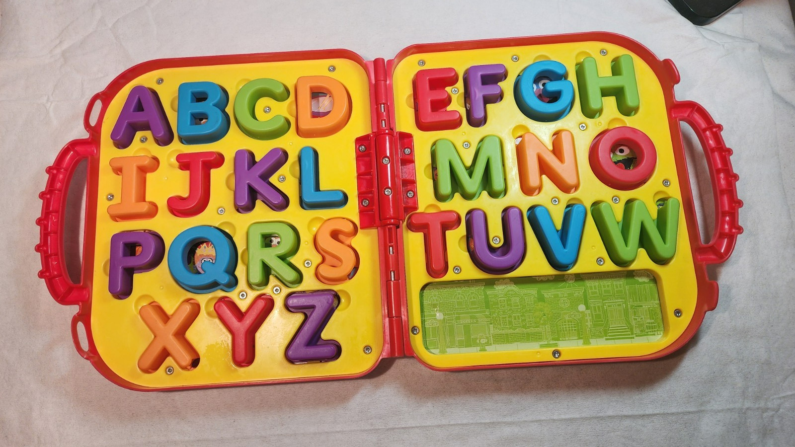 Hasbro Sesame Street Elmo’s On The Go Letters Alphabet w/ Carry Case COMPLETE
