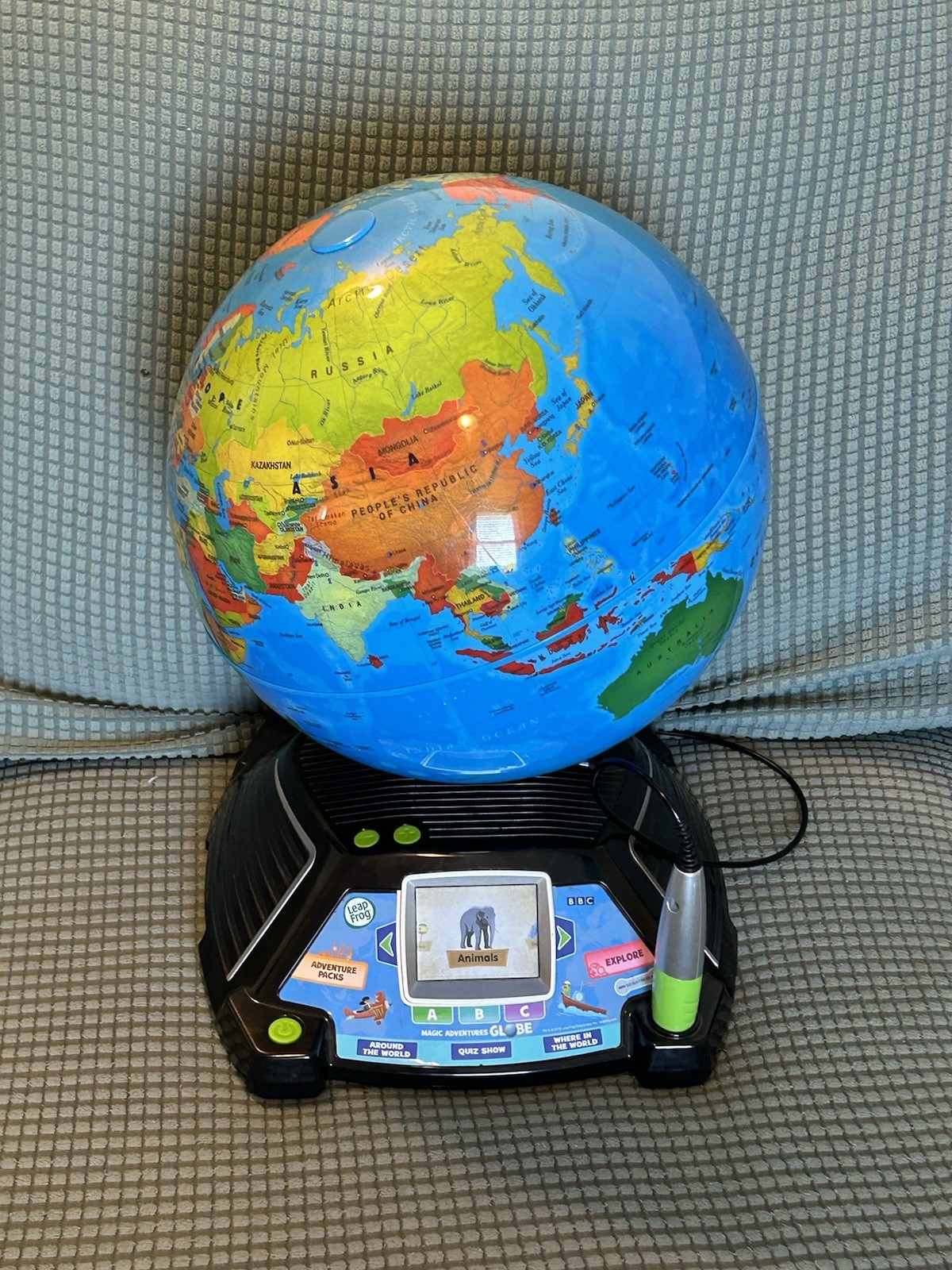 LeapFrog Magic Adventures Globe 2.8″ Video Screen BBC Videos Interactive Games