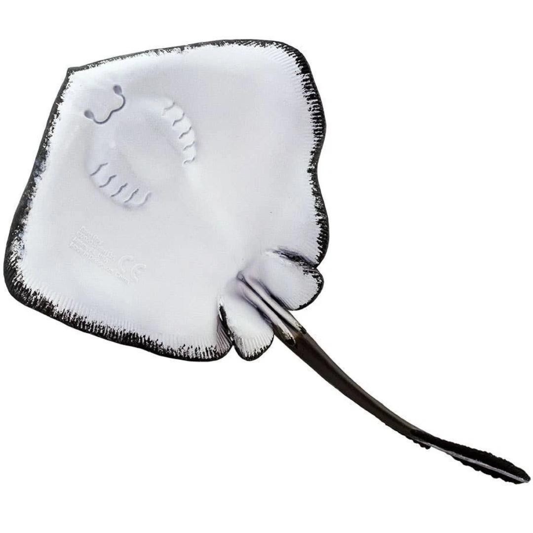 Sting Ray Figure – Hand Painted & Collectible Toy – Safari Ltd 100507