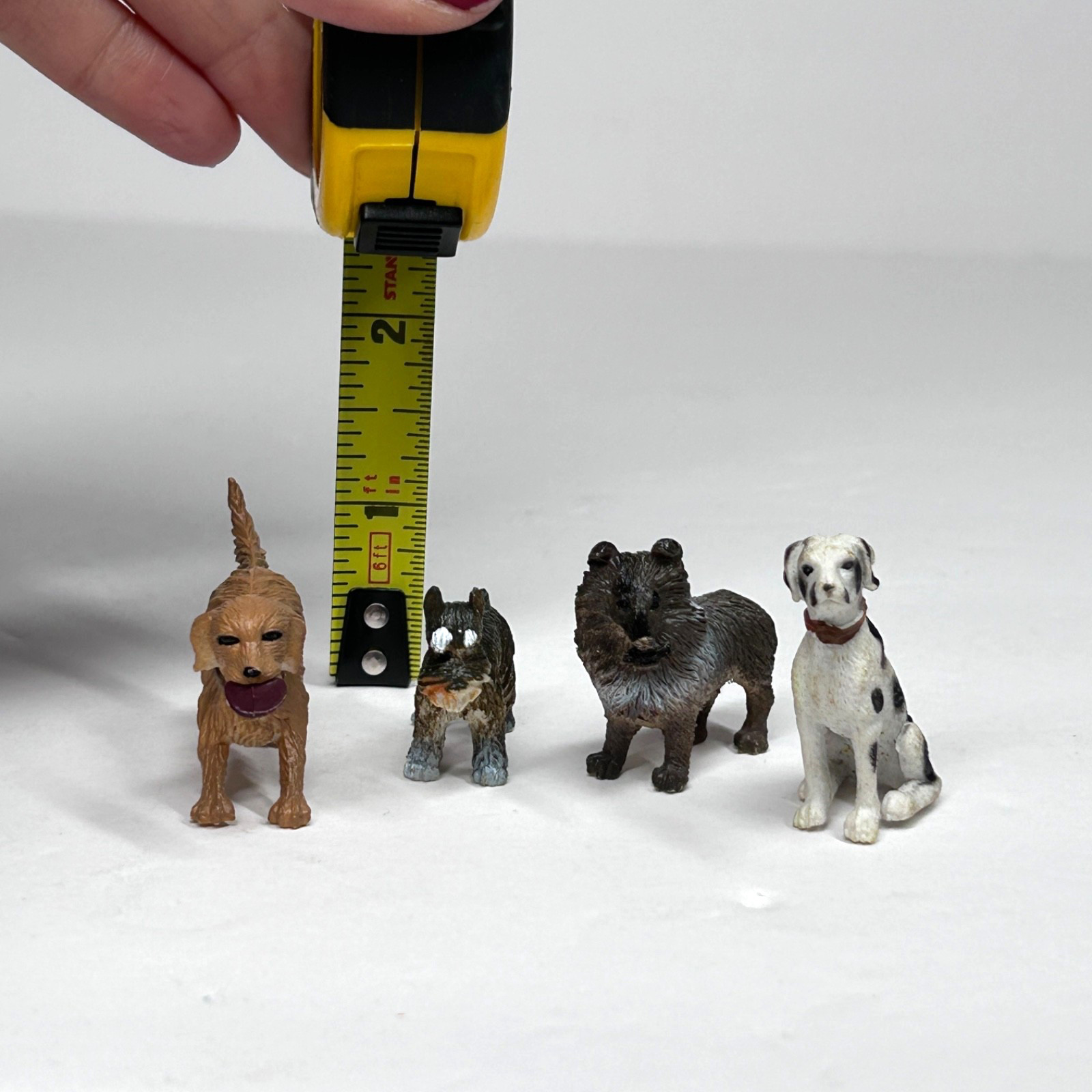 6 PCS Dog Figures Toy Set, Miniature Plastic Realistic Assorted Dollhouse Puppy