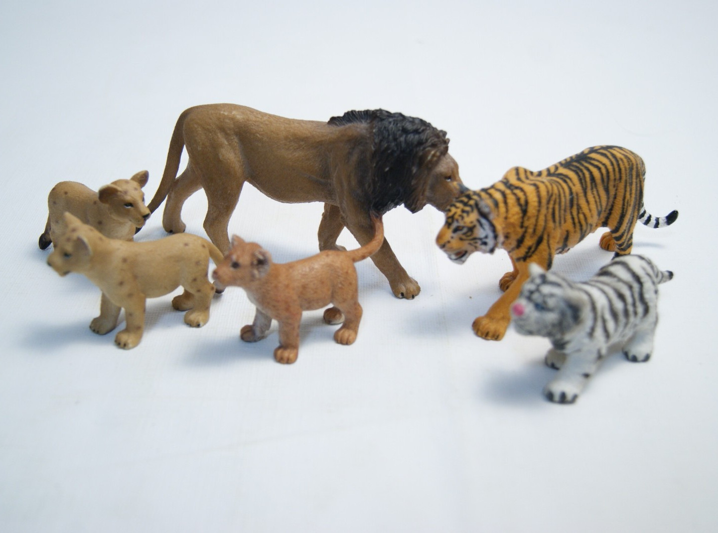 Mixed Brand Wildlife Animal Figures Lot – Schleich MOJO Terra Safari TOMY