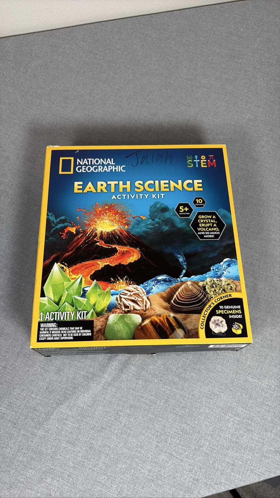 NATIONAL GEOGRAPHIC Earth Science Kit STEM Activity Grow Crystal Volcano Rocks