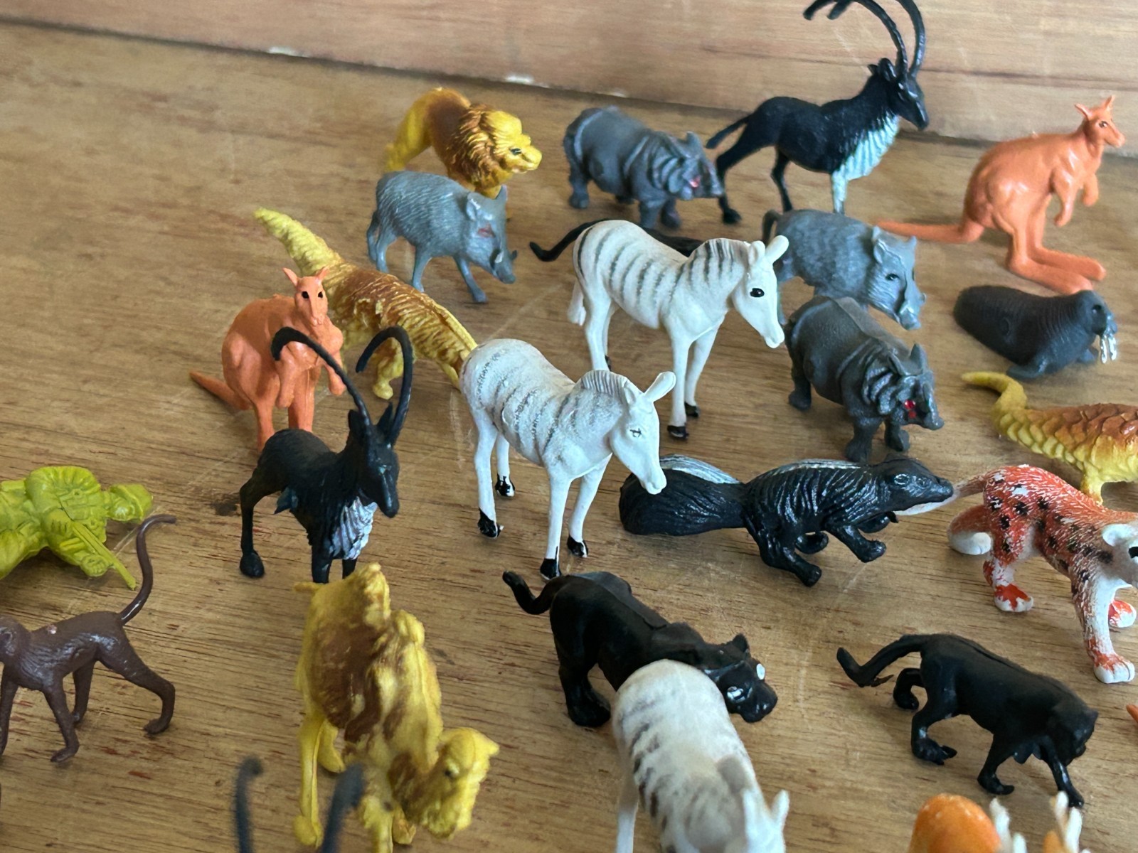 Toy Animal Junk Drawer Lot 90+ Mini Miniature Safari Outback Forest Zoo Crafts