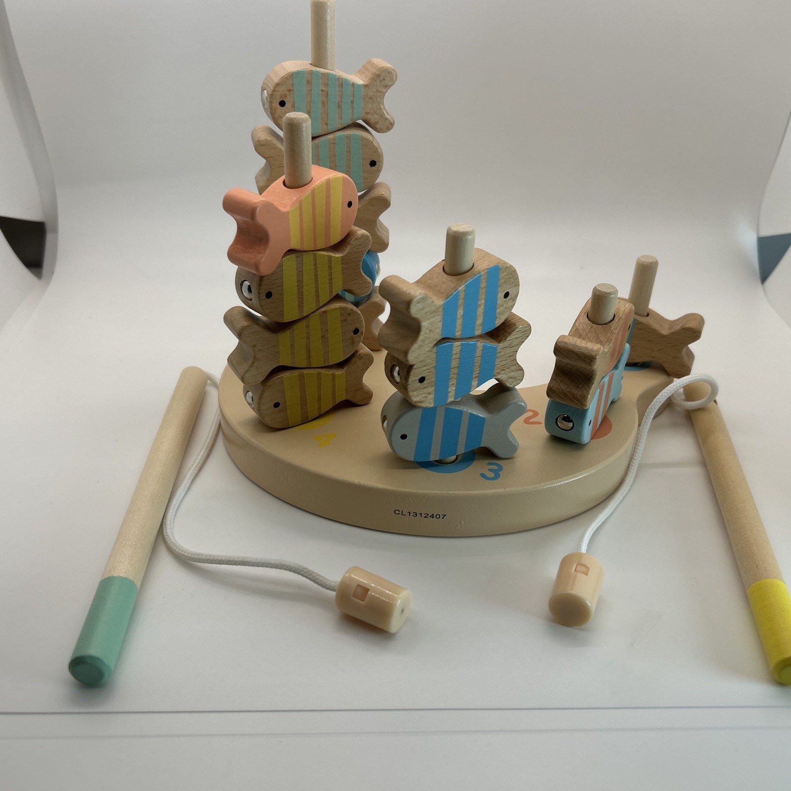 Classic World Toys – Wooden Magnetic Fishing Game Counting