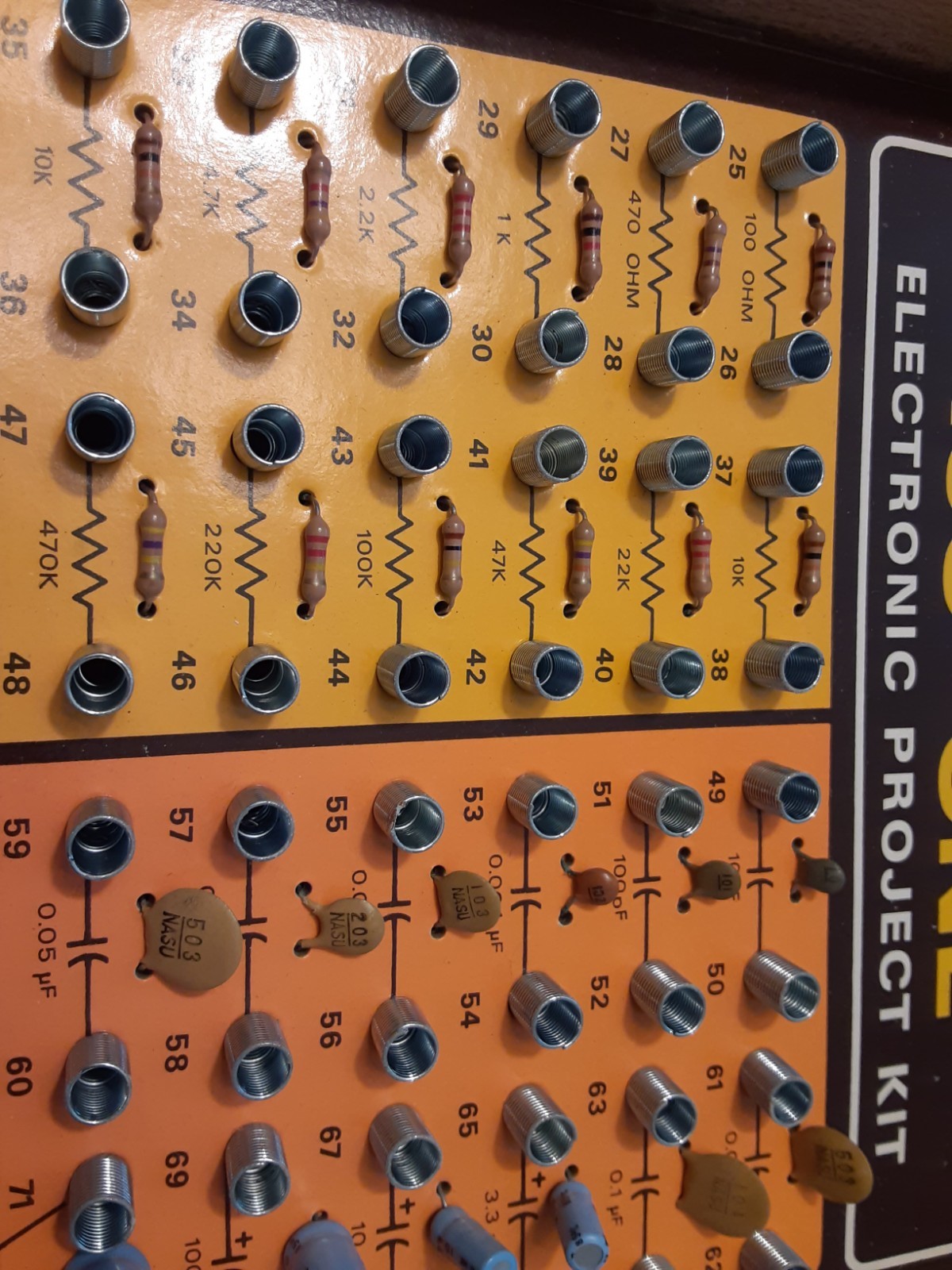 Science Fair 150 In 1 Electronic Project Kit – Radio Shack Cat.No. – 28-248