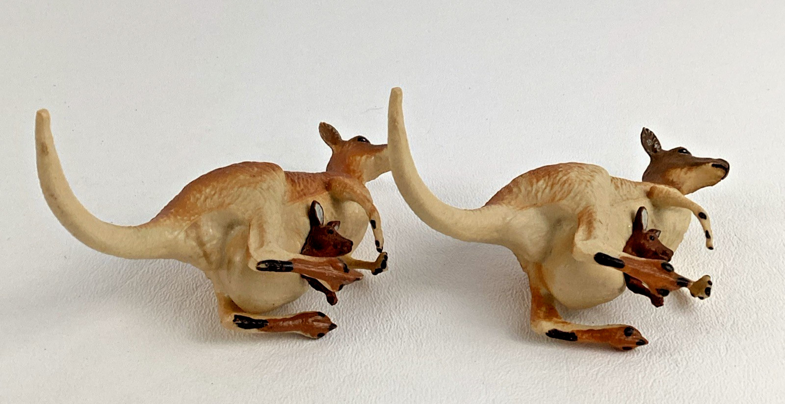 Safari Ltd Kangaroo Figures Topper Realistic Animal Joey Marsupial Vintage 1998