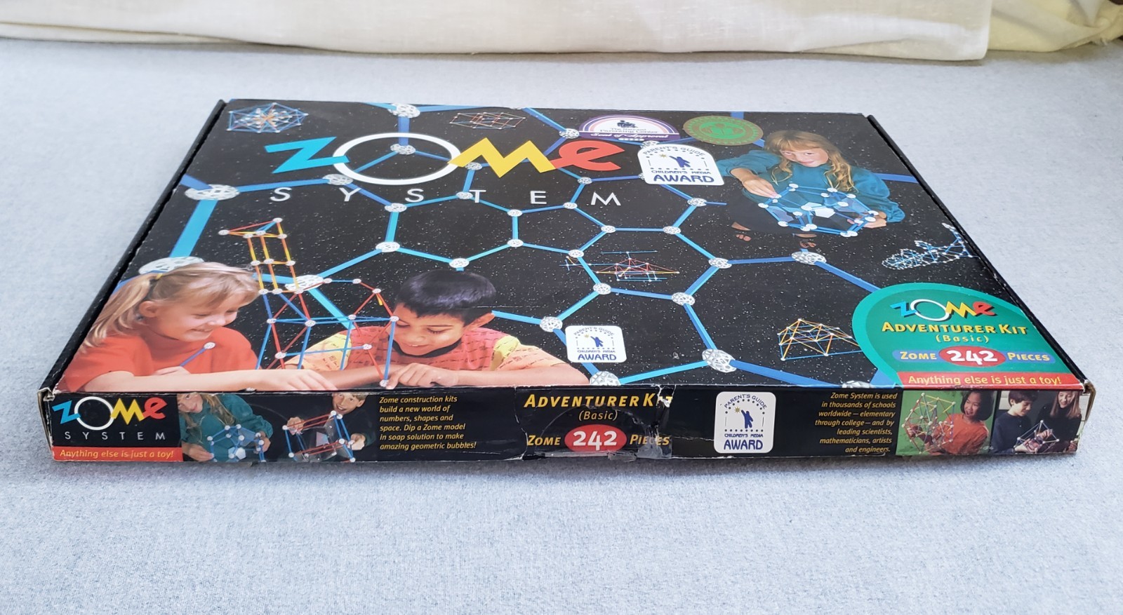Zometool Zome System Construction Kit 240 Pieces Build Bridges Domes Pyramids