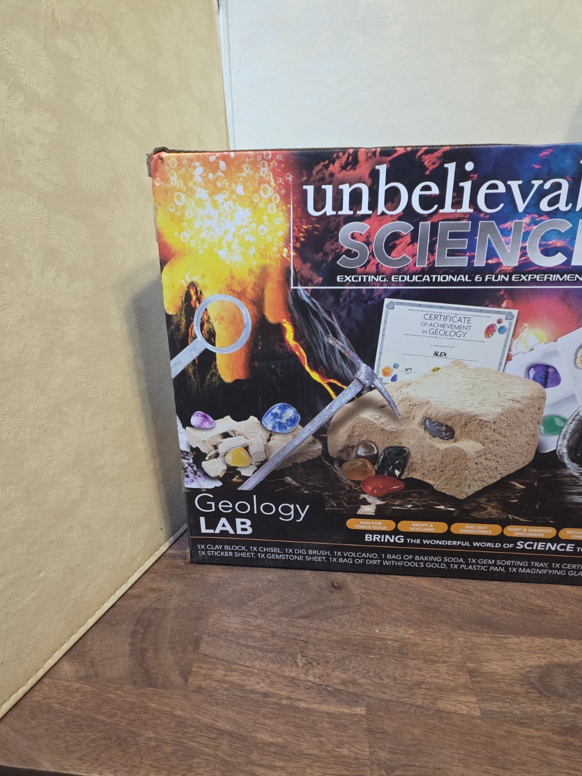 Unbelievable Science Geology Lab kit experiments – fun, educational, exciting