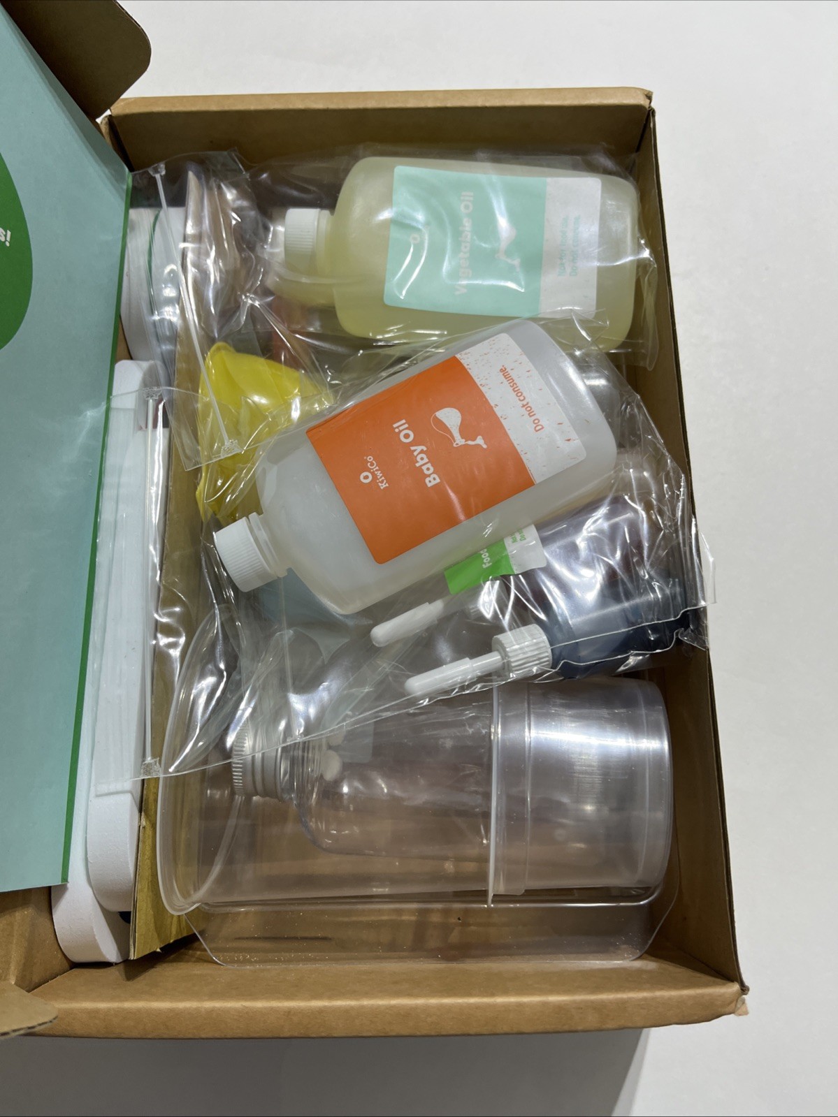 KiwiCo Oil + Water Chemistry Kit Tinker Crate NEW