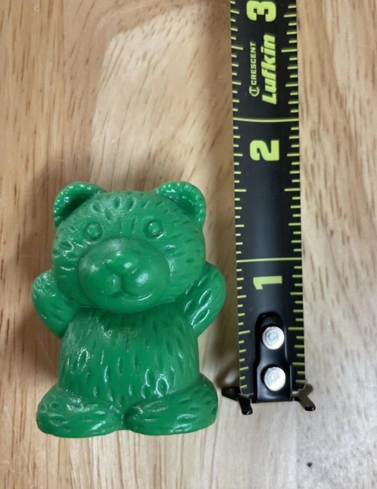 Vintage Plastic Teddy Bear Counters Red Yellow Blue Green Purple 139 Piece!