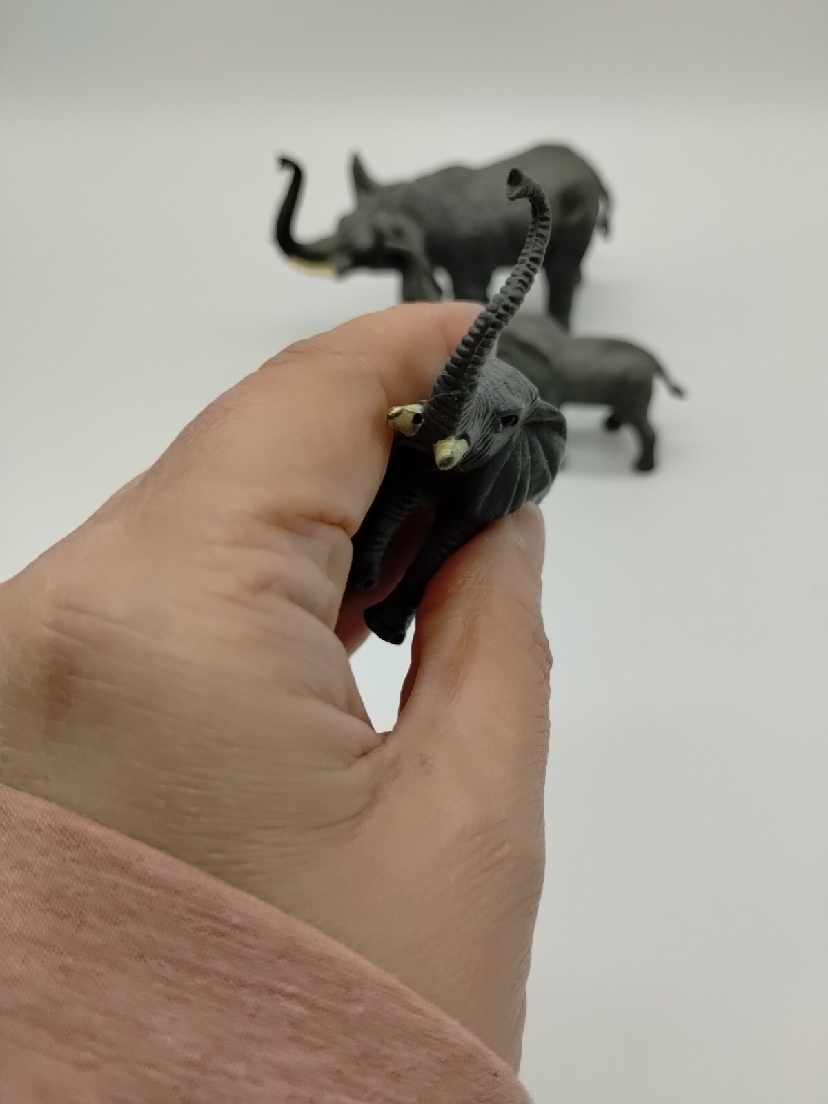 Vintage Lot Of 3 Plastic Toy Elephants 1998 China Safari 2.5, 3.5 And 4 Inches