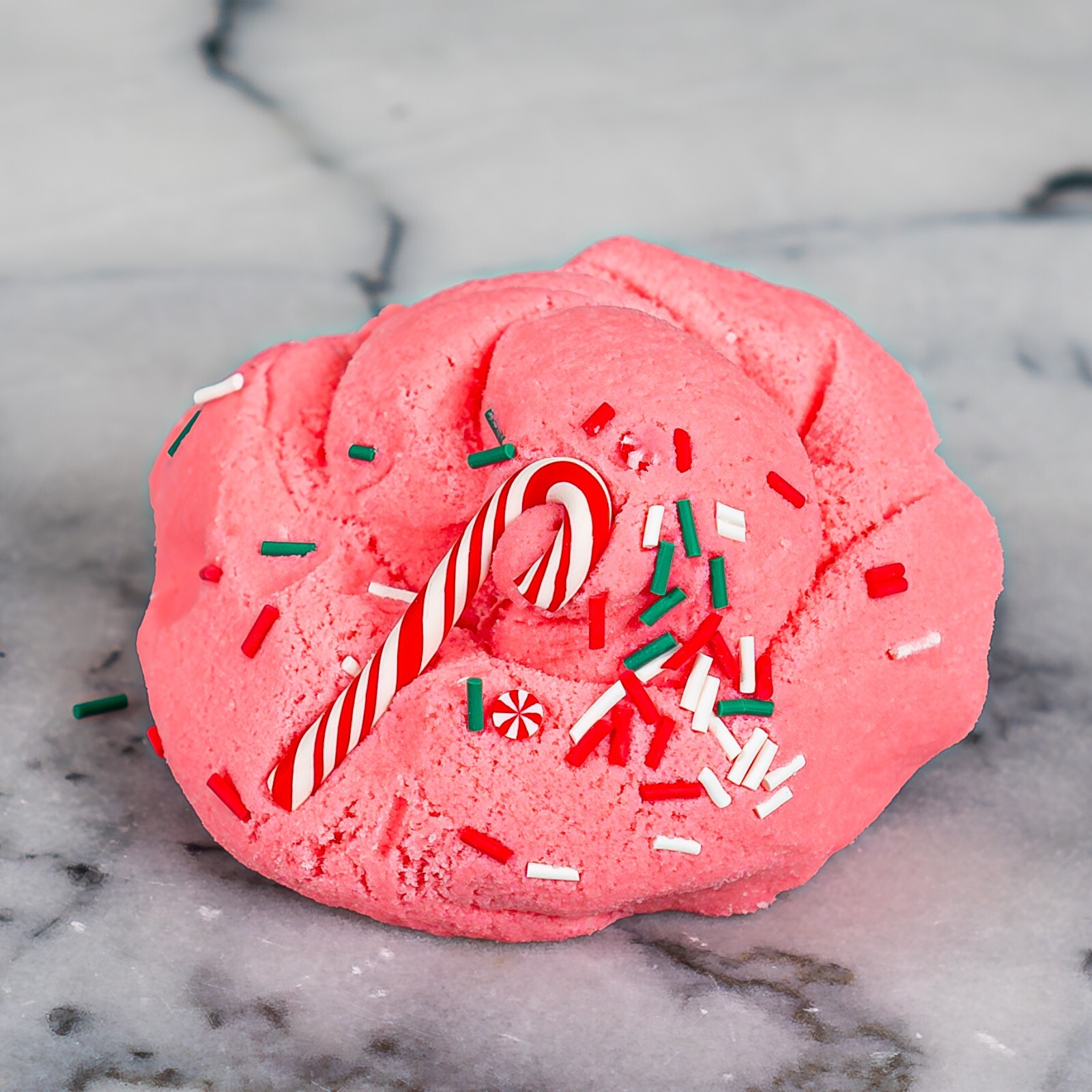 Candy Cane Cloud Slime – !NEW! (for stress relief), red, pink, white, peppermint