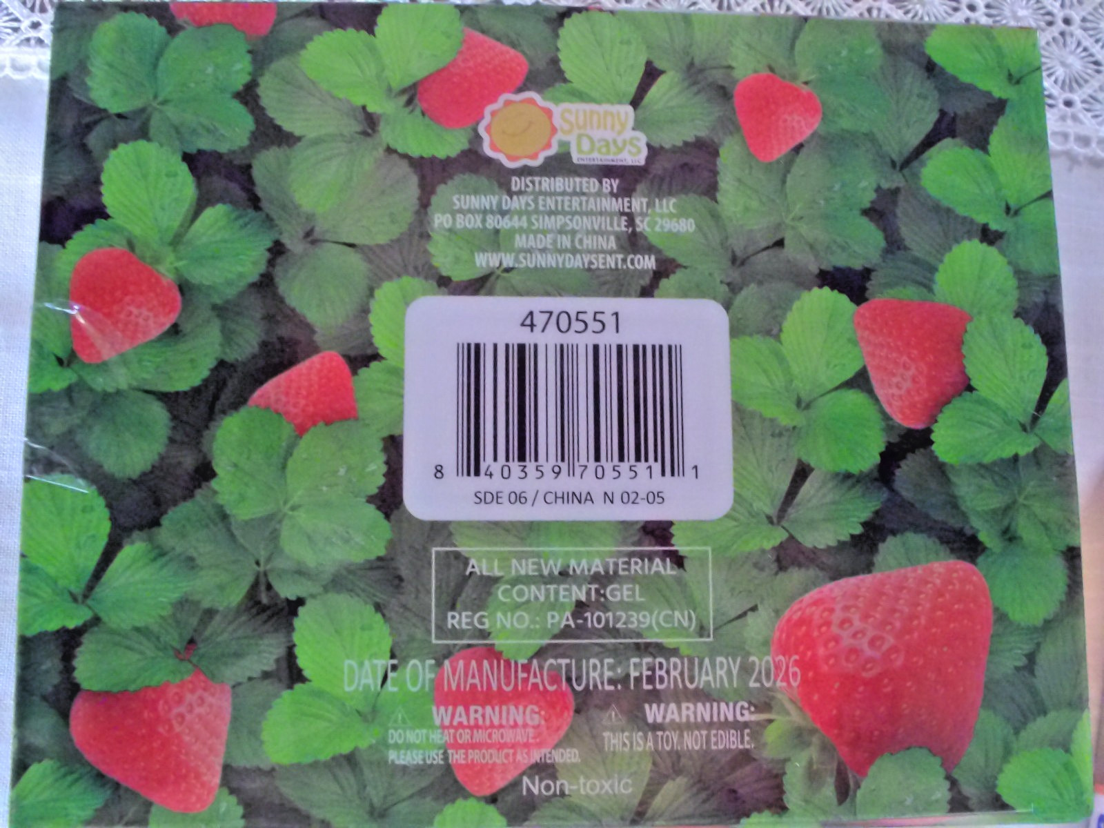 Sunny Days Jumbo Squeezy Strawberry, Toymendous CHEESE Squishy 3 SQUEEZY-SAURS