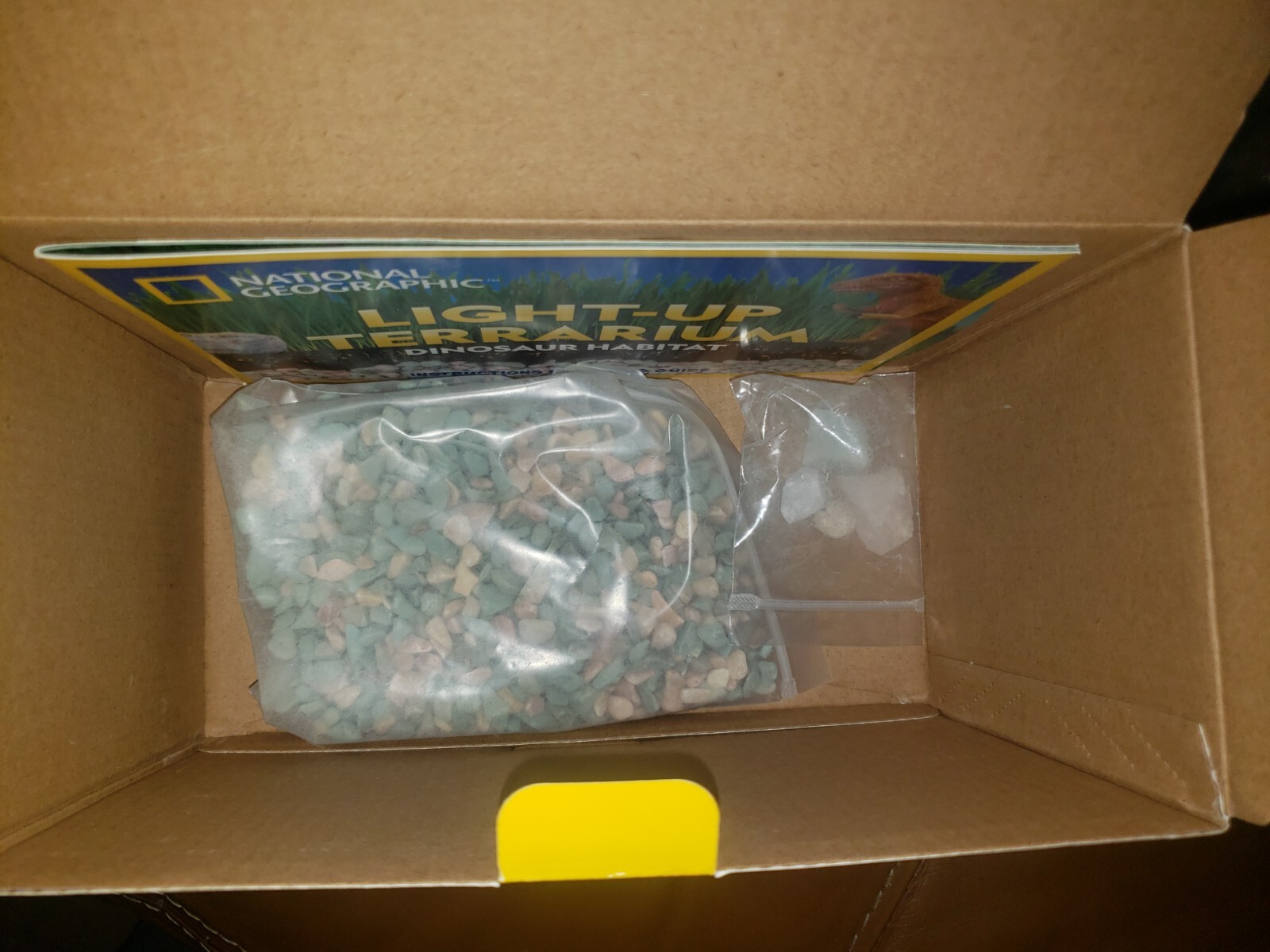 NATIONAL GEOGRAPHIC Light Up Terrarium Kit Dinosaur Habitat STEM Botany NIB
