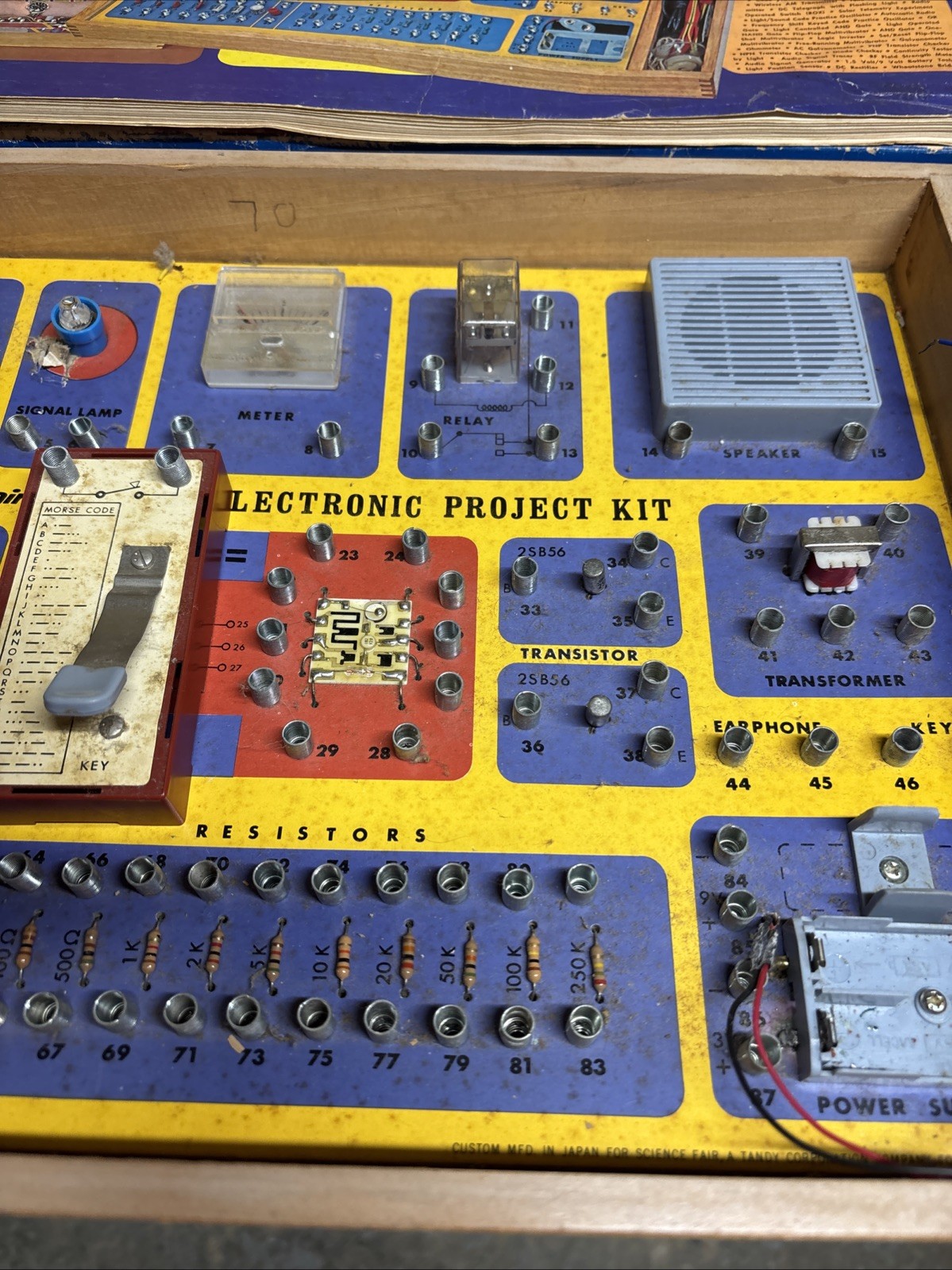 Two Science Fair Electronic Project Kits, 150 And One And 101 28–220 And 28–248