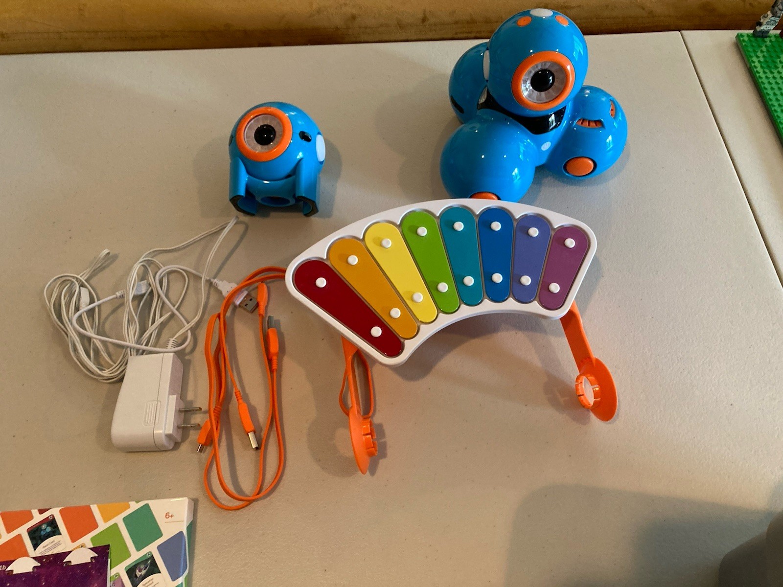 Wonder Workshop DA03 Dash Robot Blue Coding Interactive Robot Tested And working