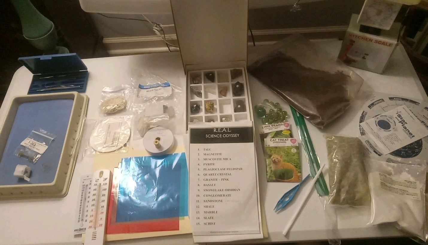 Miscellaneous Homeschool Science Lab Materials, Mix Of Supplies, Science,biology
