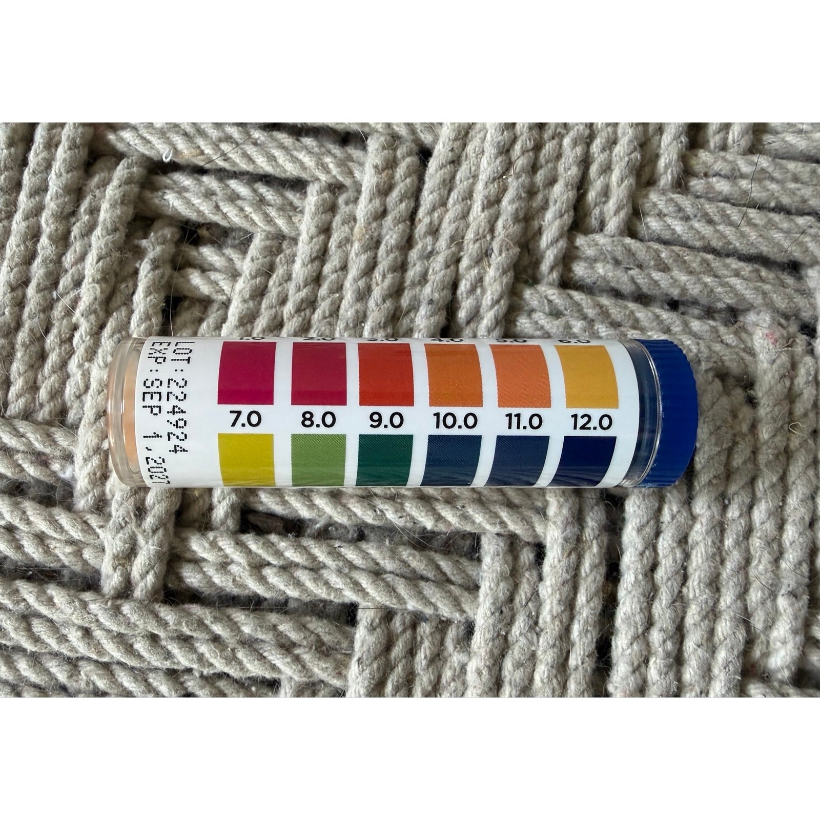 Hydrion PH 1.0 – 12.0 Test Strips, MicroEssential labs- Chemistry Lab New Vial