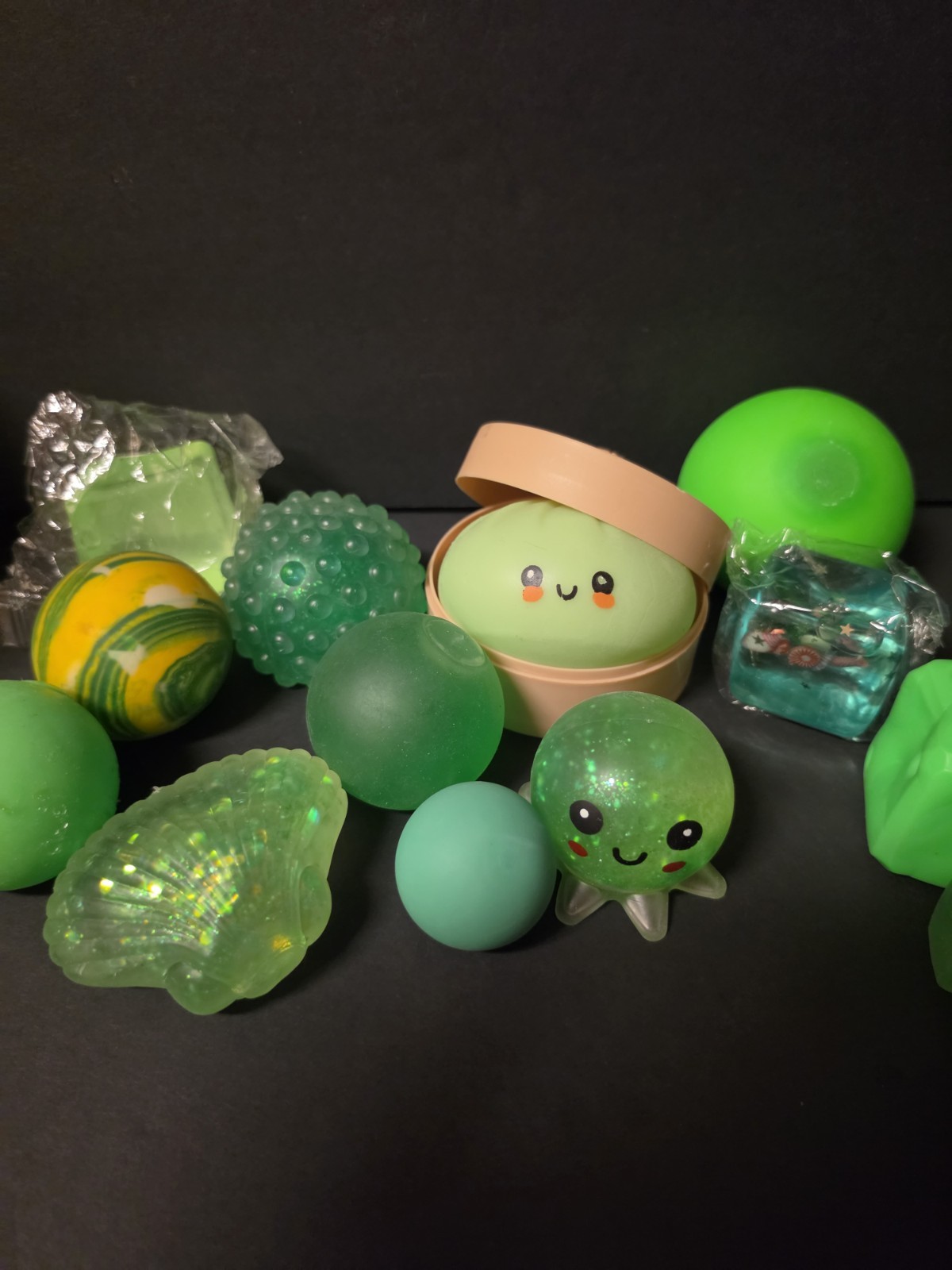 Green Tactile Sensory Toy Mixed Lot – Squishy Toys & Stress/Fidget Balls