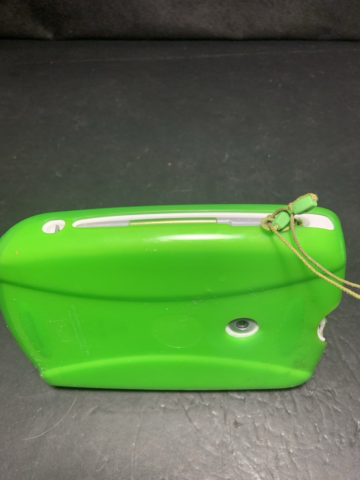 LeapFrog2 #32426 Explorer Learning Tablet Green for PARTS REPAIR/BAD SCREEN