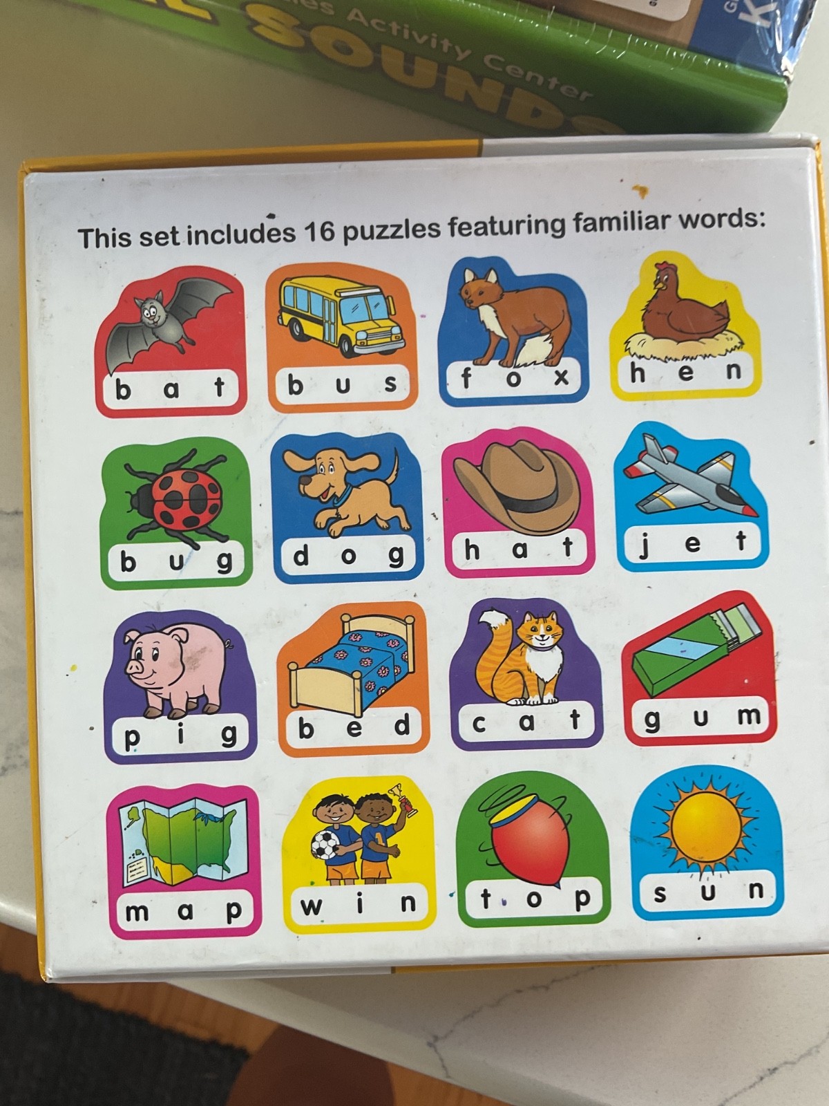 LAKESHORE JJ466 WORD BUILDING PUZZLES 3 LETTER 16 PUZZLE Complete Center Game