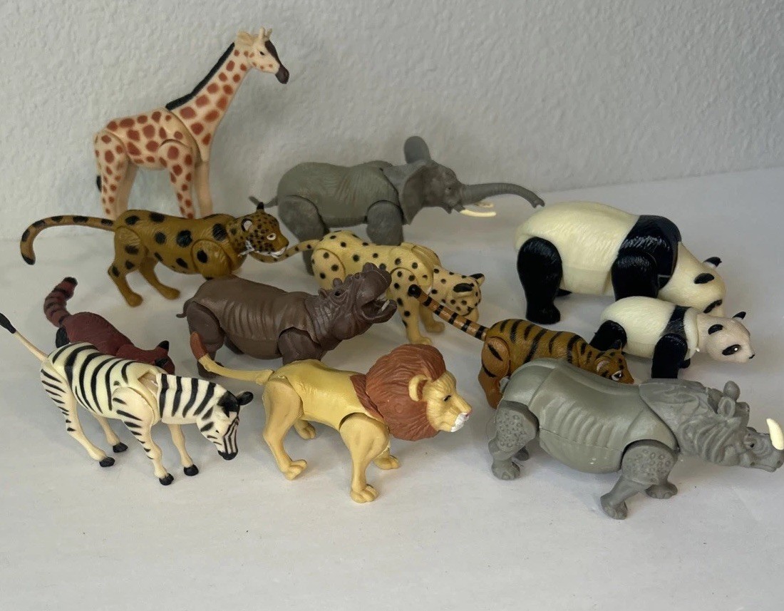 Lot Of 12 Safari Animals Figures Toys Wildlife Zoo Animal Figurine Jungle USED