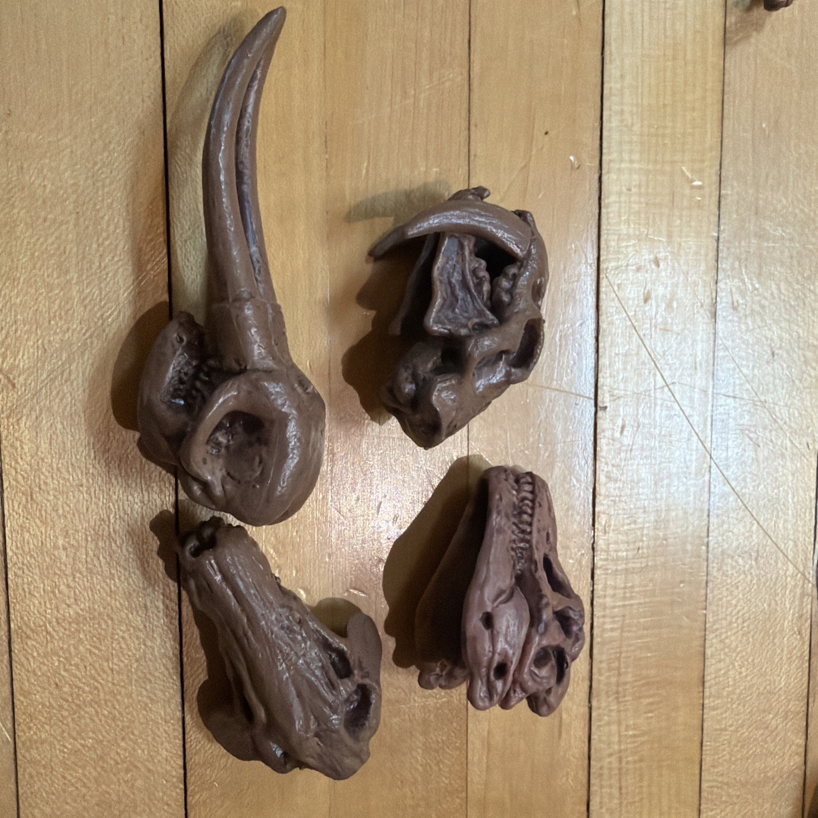 Lot Of Toy Dinosaur Bones Skulls Skeletons For Sensory Table